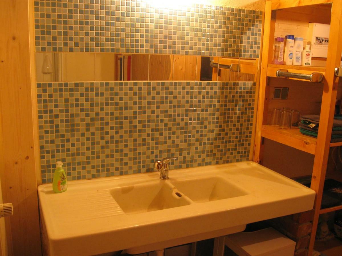 Rott Zimmer Mit Sauna Und Kochgelegenheit المظهر الخارجي الصورة